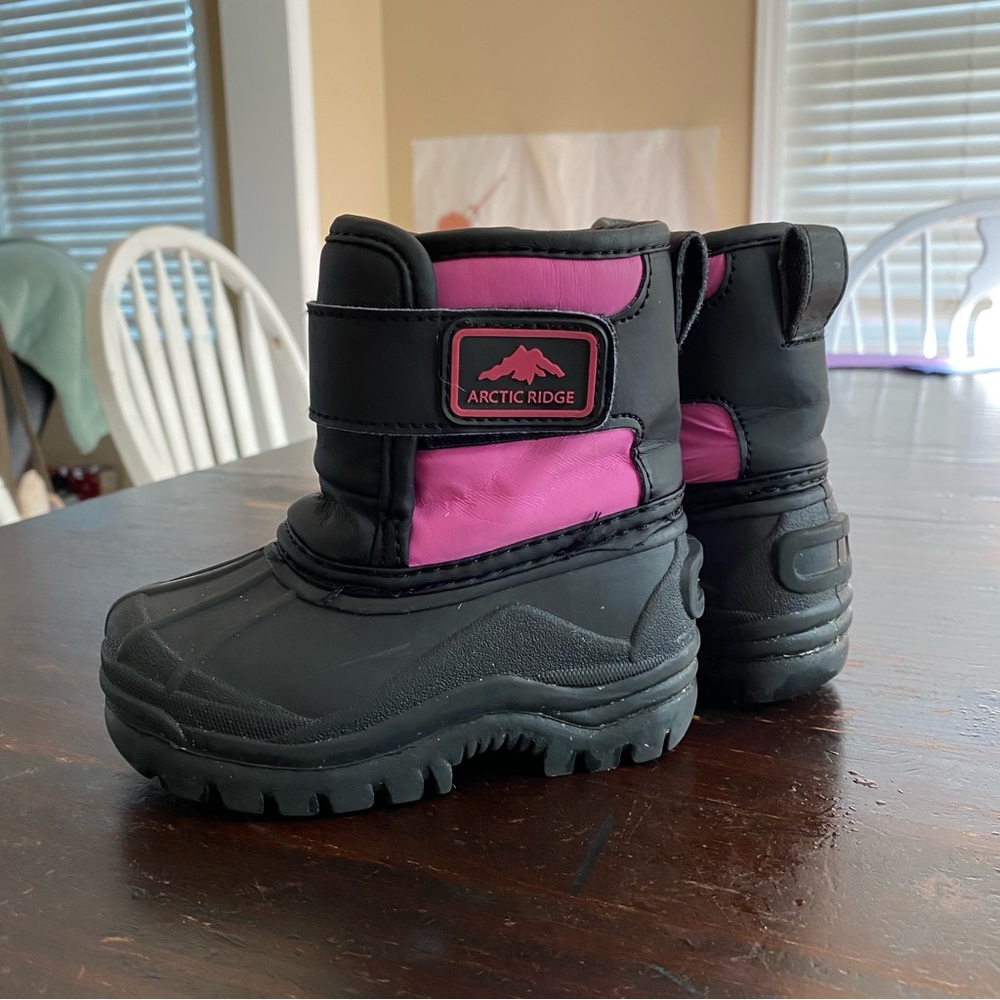 Arctic Ridge Snow Boot toddler size 6